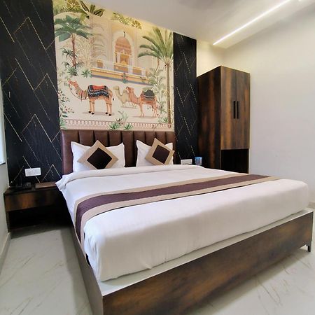 Hotel Mrk Varanasi Luaran gambar