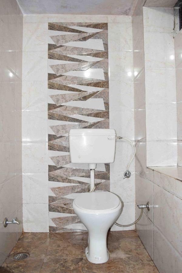 Hotel Mrk Varanasi Luaran gambar