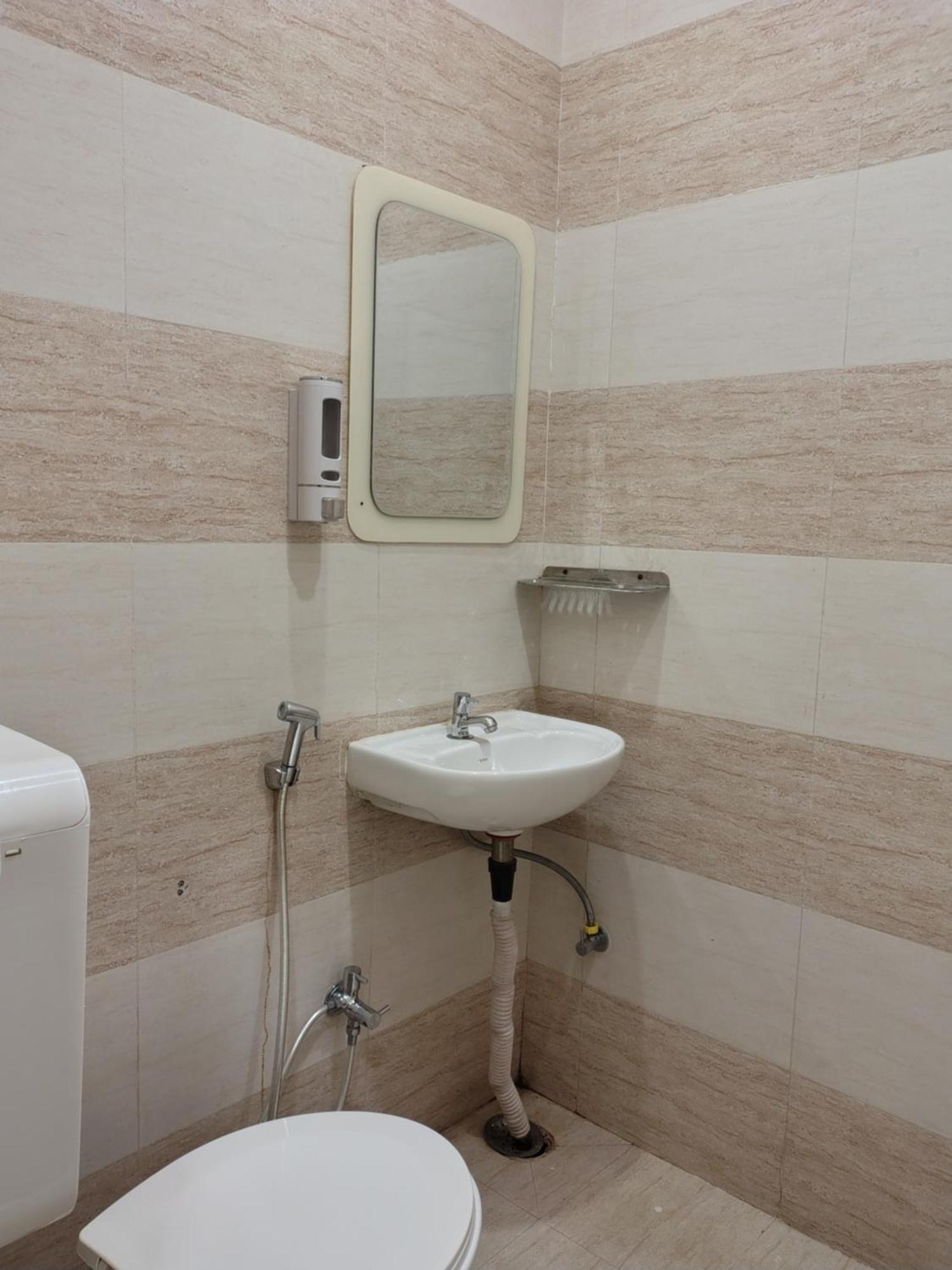 Hotel Mrk Varanasi Luaran gambar
