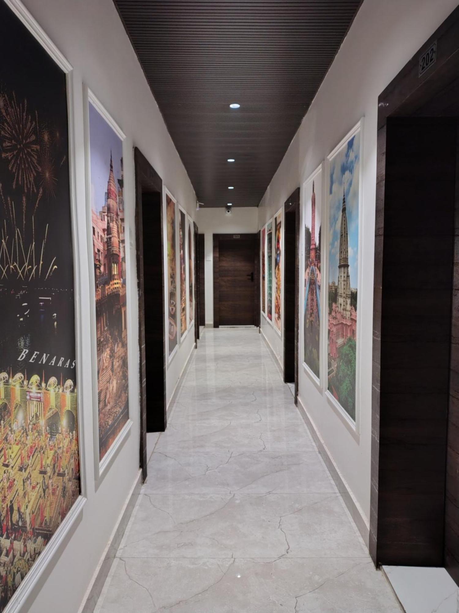 Hotel Mrk Varanasi Luaran gambar