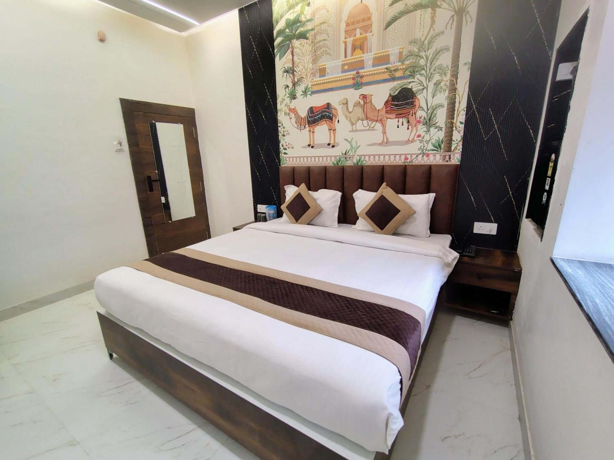 Hotel Mrk Varanasi Luaran gambar